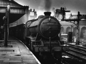 Steam engine locomotive at Nottingham train station
